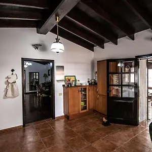  Villa Numama